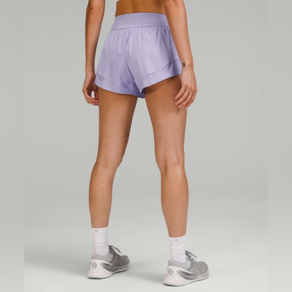 RARE Lululemon Calm Tides Lined Running Short 2.5" in Lilac Smoke - Size 6 - Picture 5 of 8